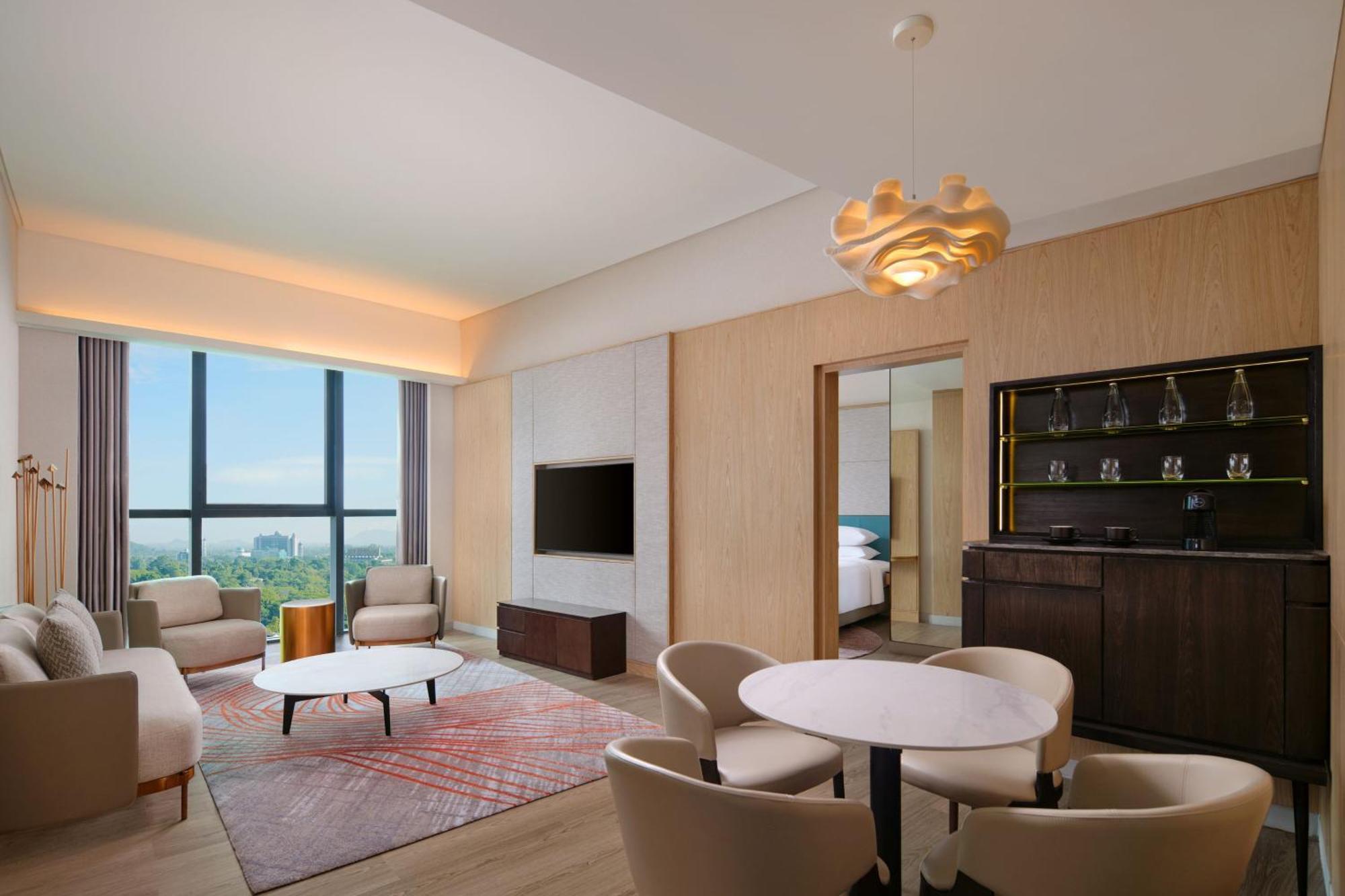 Sheraton Kuching Hotel Екстериор снимка