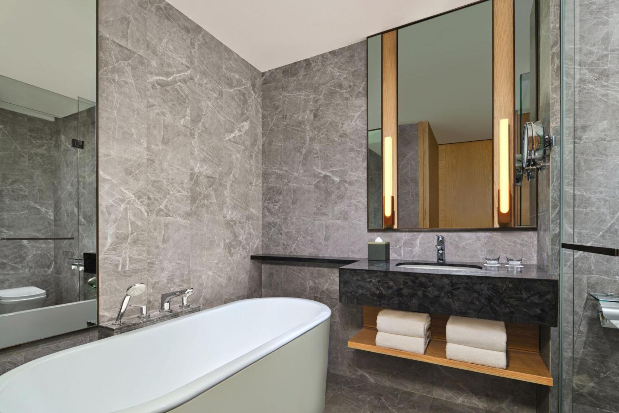 Sheraton Kuching Hotel Екстериор снимка