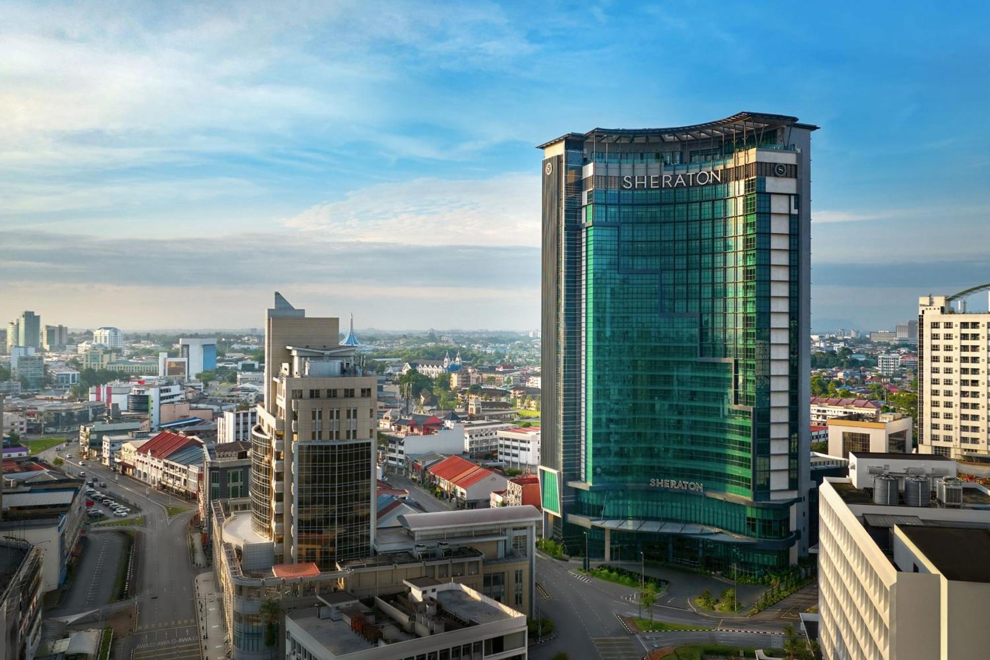Sheraton Kuching Hotel Екстериор снимка