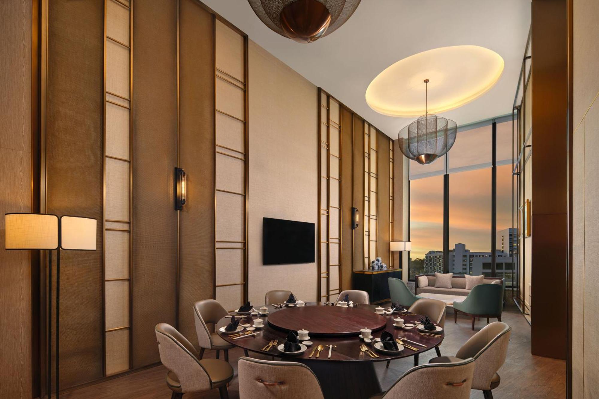 Sheraton Kuching Hotel Екстериор снимка